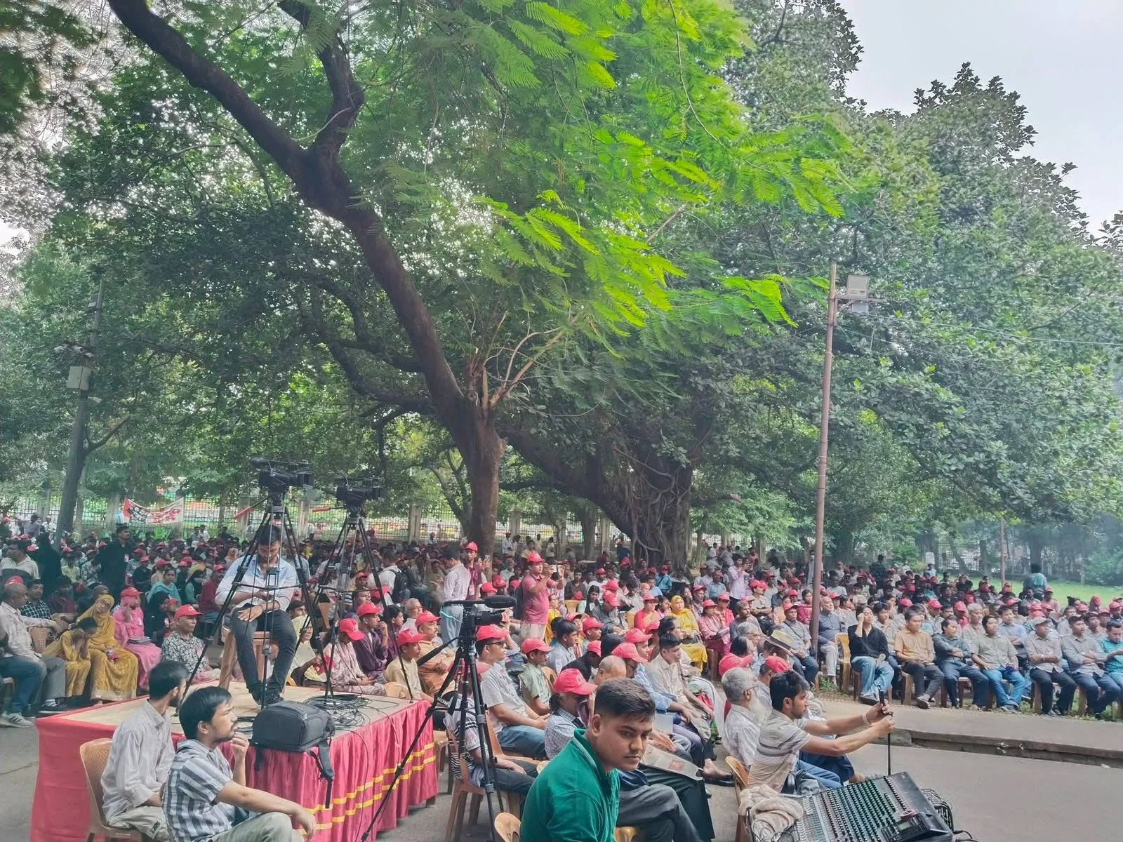 ঢাবিতে সমাজতান্ত্রিক ছাত্র ফ্রন্টের ৬ষ্ঠ কেন্দ্রীয় সম্মেলন — ছবি 1